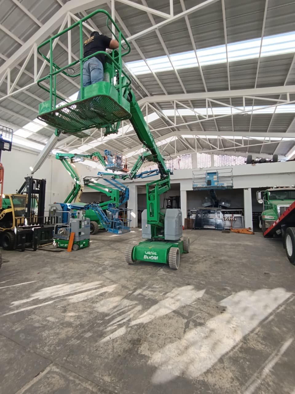 Elevación Genie Z34/22N #INT. 406 - Imagen 3