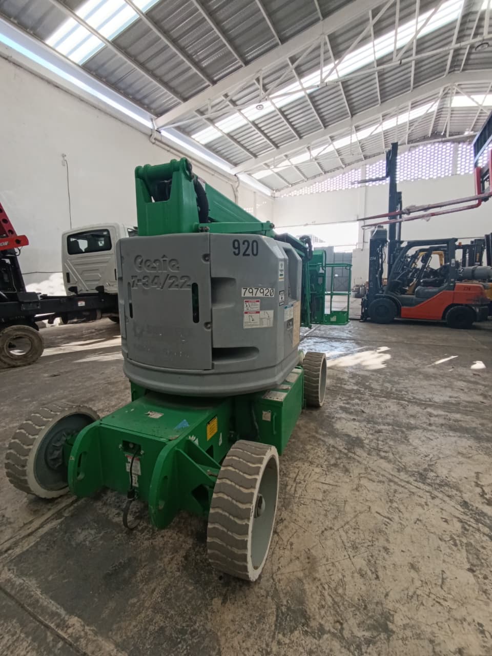 Elevación Genie Z34/22N #INT. 406 - Imagen 9