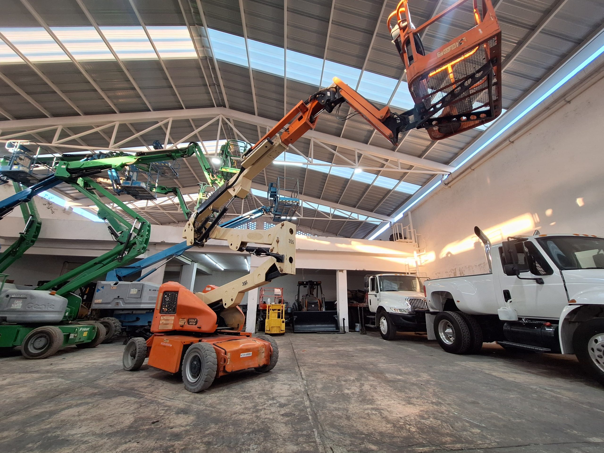 Elevación JLG E400AJP narrow #INT. 355 - Imagen 4