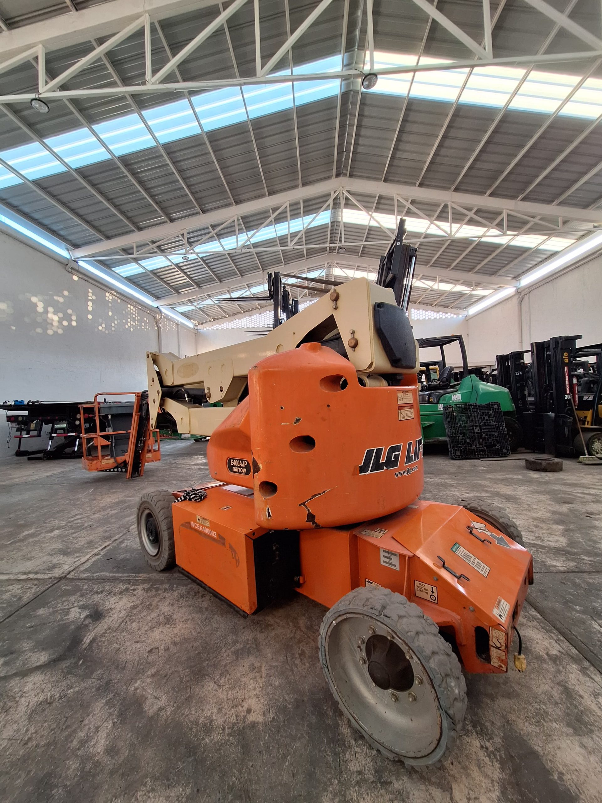 Elevación JLG E400AJP narrow #INT. 355 - Imagen 6