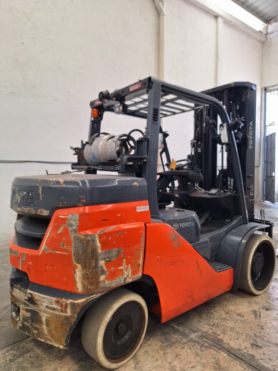 Montacargas TOYOTA 8FGC70U #INT. 367 - Imagen 4