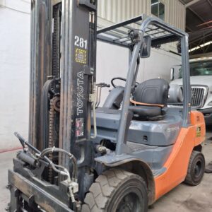 Montacargas TOYOTA 8FGU30 #INT. 281