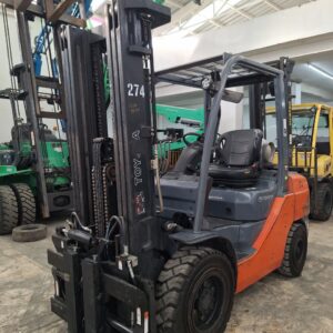 Montacargas TOYOTA 8FGU32 #INT. 274