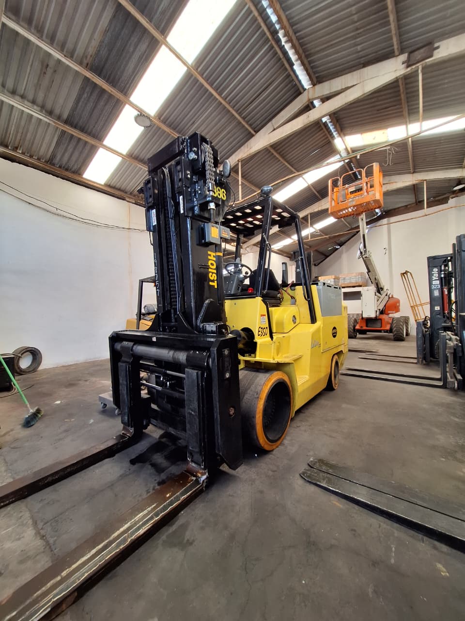 Montacargas HOIST E350@24  #INT. 341