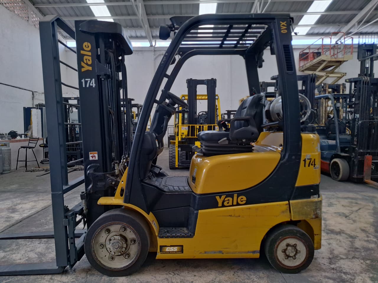 Montacargas YALE GLC050VXNVSE0857 #INT. 174 - Imagen 2