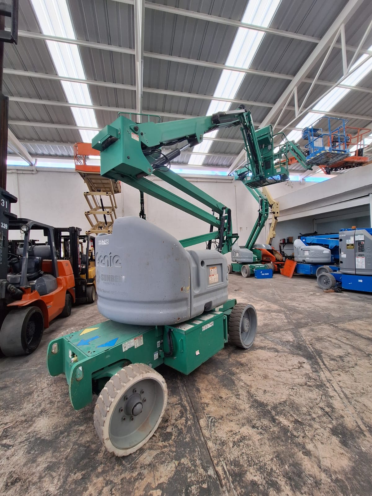 Elevación Genie Z40-23N #INT. 405 - Imagen 2
