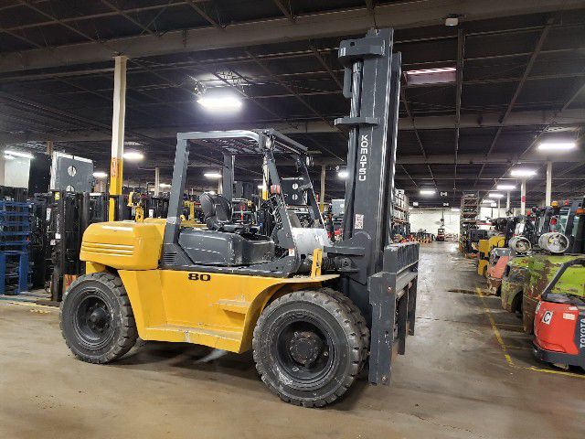 Montacargas KOMATSU FD80T-8 #INT. 369 - Imagen 4
