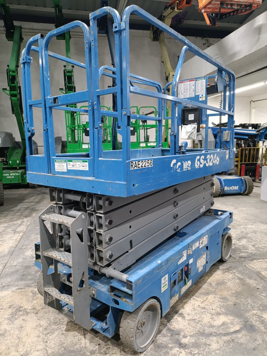 Elevación Genie GS-3246 #INT. 410 - Imagen 2