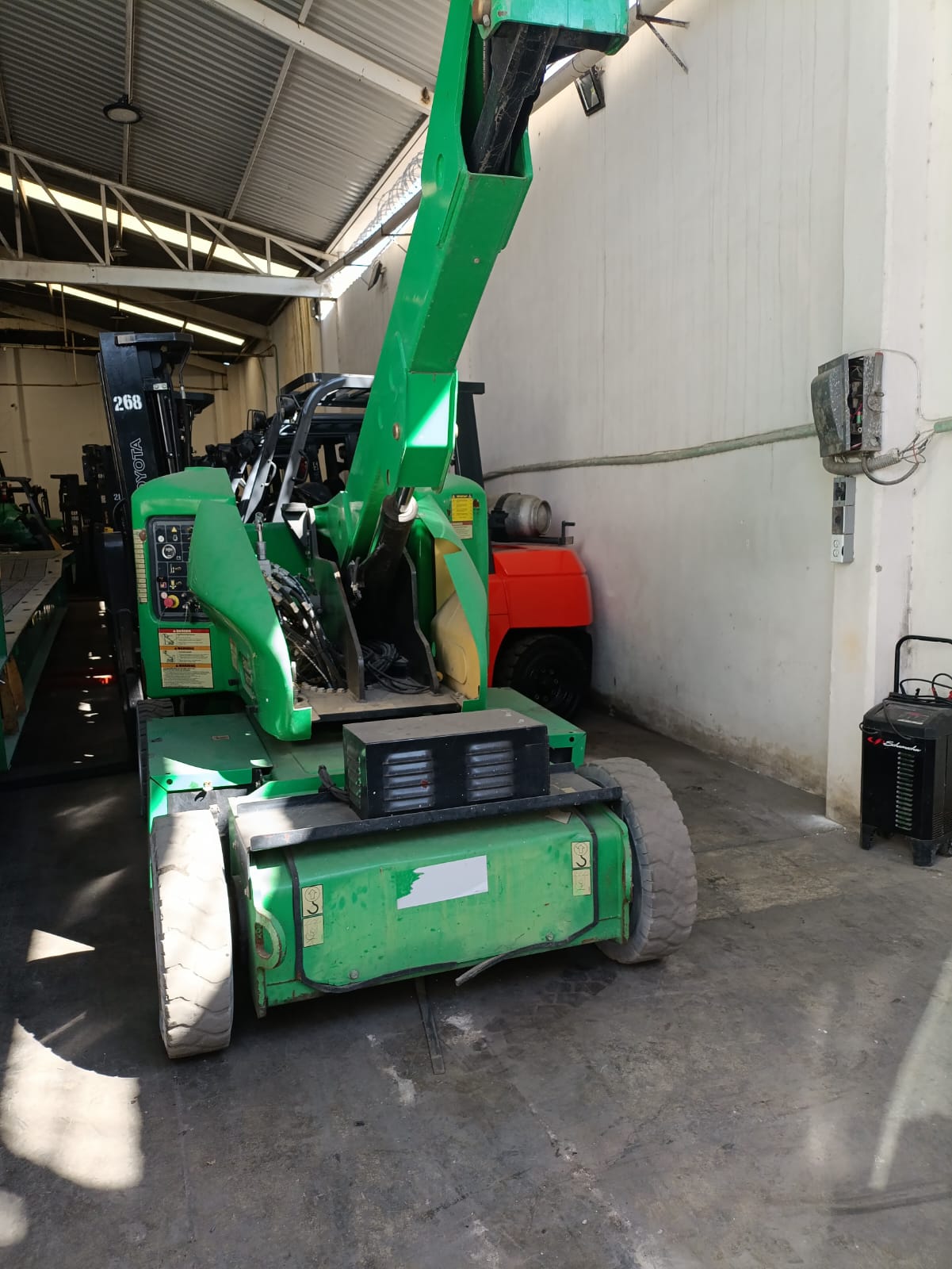 Elevación E400AJP narrow # INT. 421 - Imagen 2