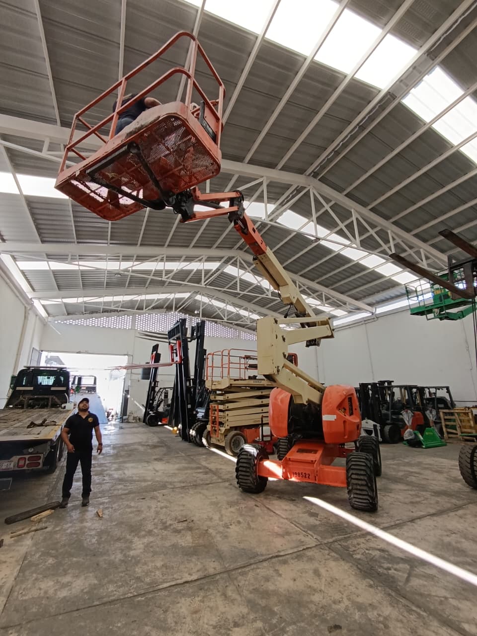 Elevación JLG 450AJ #INT. 403