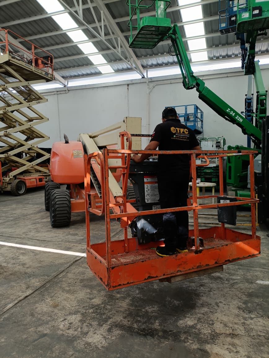 Elevación JLG 450AJ #INT. 403 - Imagen 3