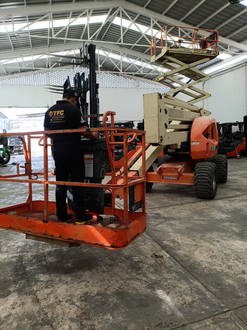 Elevación JLG 450AJ #INT. 403 - Imagen 4