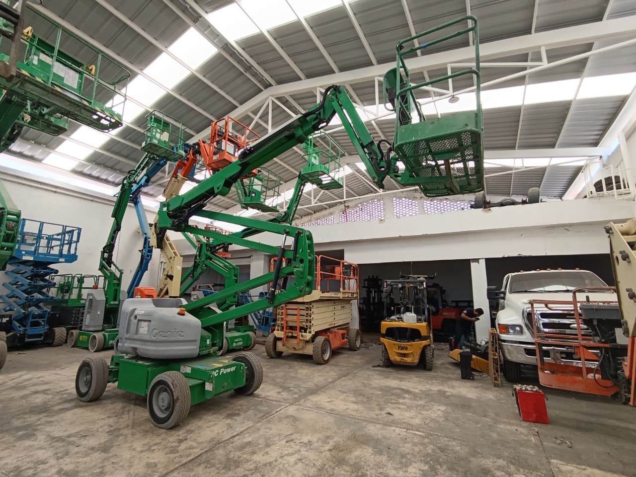 Elevación Genie Z45/25J #INT. 428