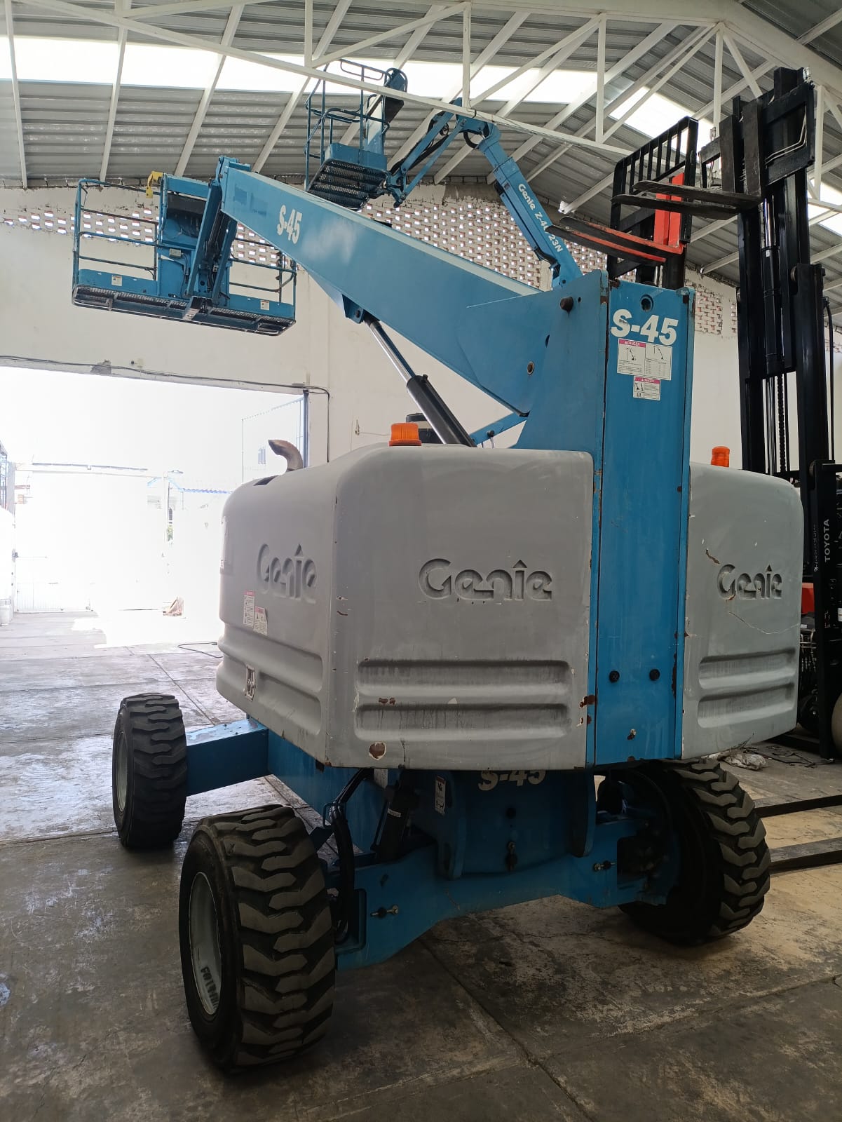 Elevación GENIE S-45 #INT. 436